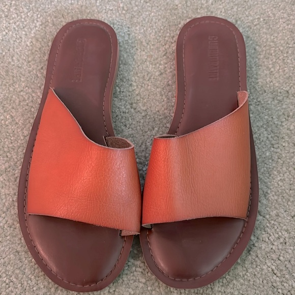 cushionaire Shoes - Brown boho Sandals